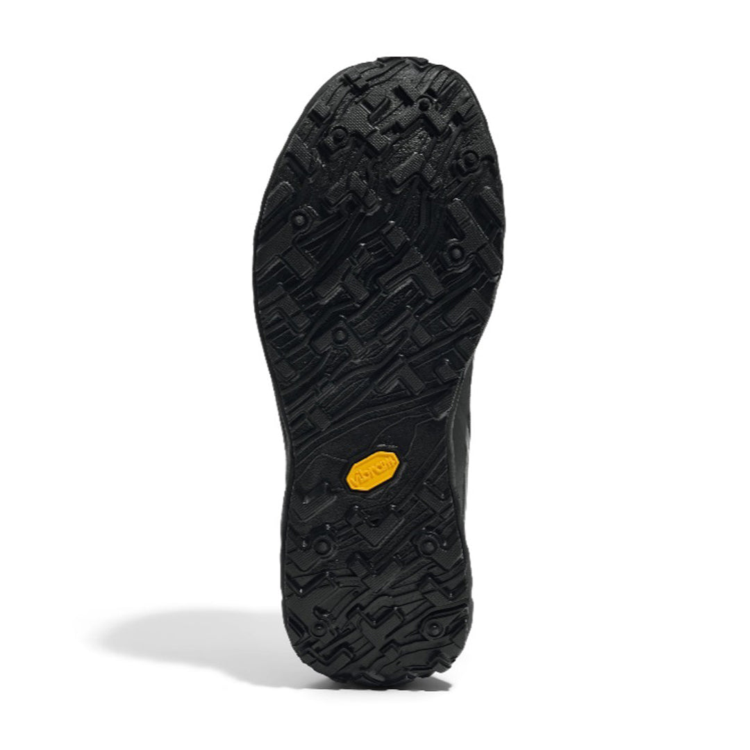 norda - 002 - Stealth Black - Women's